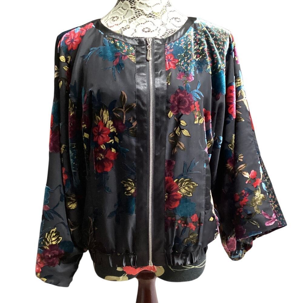 Patchington kimono bombetta jacket with a floral burnt out velvet print M